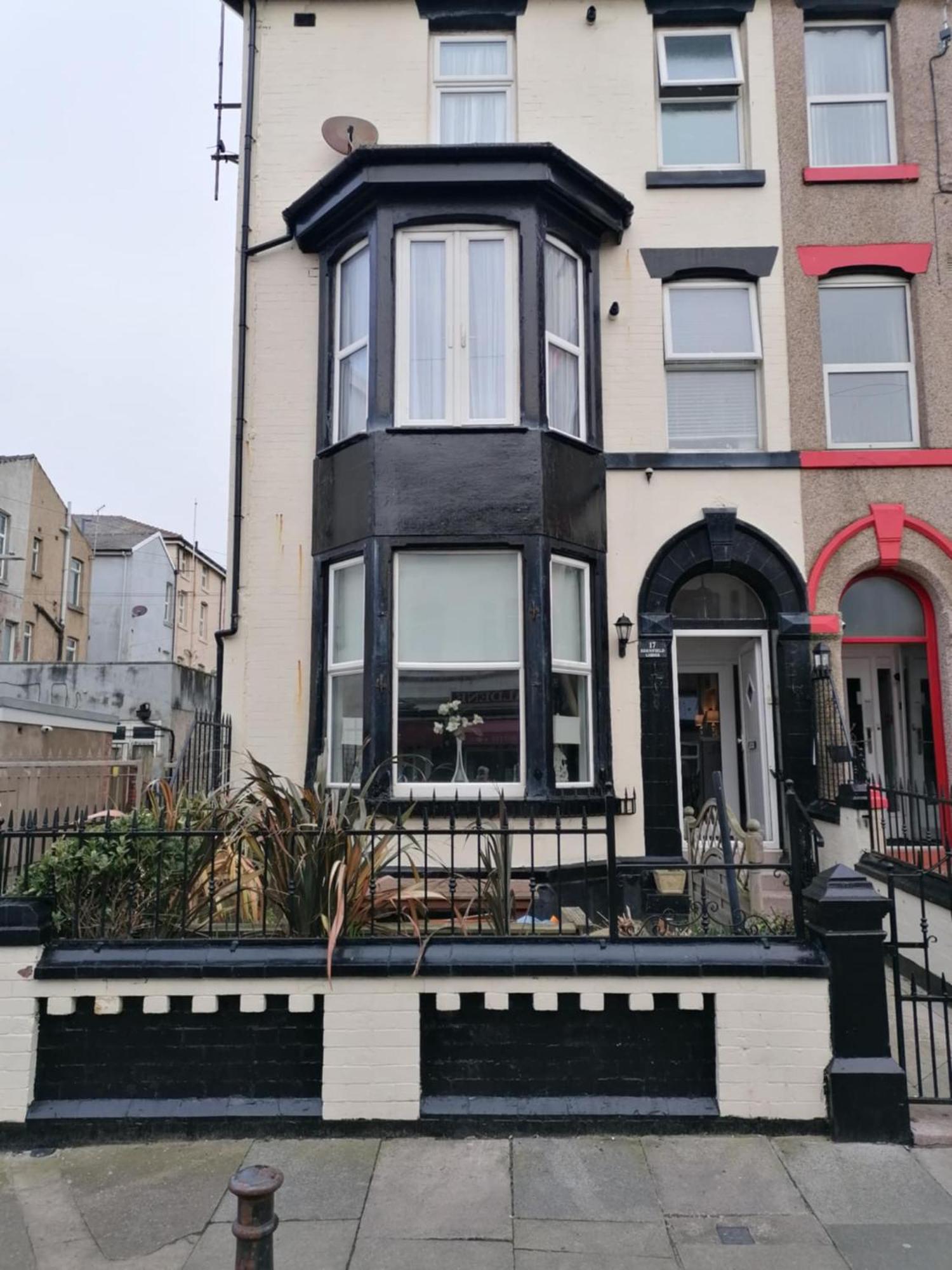 Edenfield Lodge Blackpool Exterior photo
